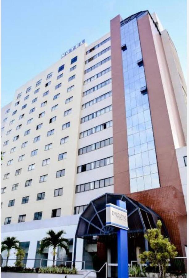 Loft No Condominio Celita Franca Executive Aparthotel 费拉迪圣安娜 外观 照片